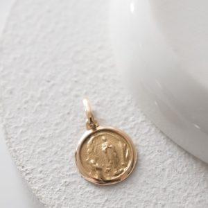 Medalla oro 18k virgen de Lourdes