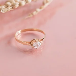Anillo oro 18k chatón circón