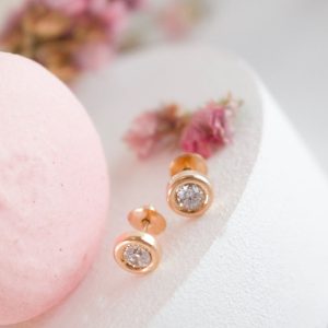 Aro oro 18k punto de luz circón especial mujer