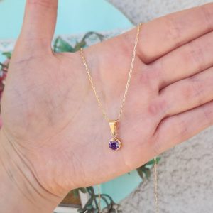 Collar oro 18k chatón amatista