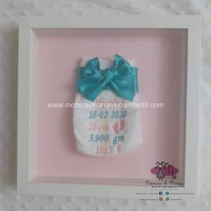 Cuadro natalicio personalizado con pañal.