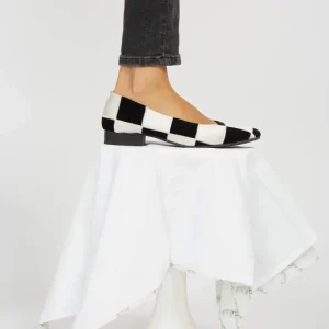 Queen's Gambit Dancers