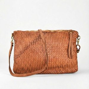 Bolso Sobre Piel Trenzada Nano – Camel
